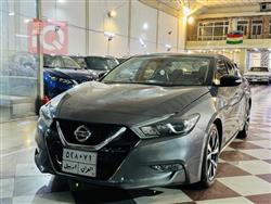 Nissan Maxima